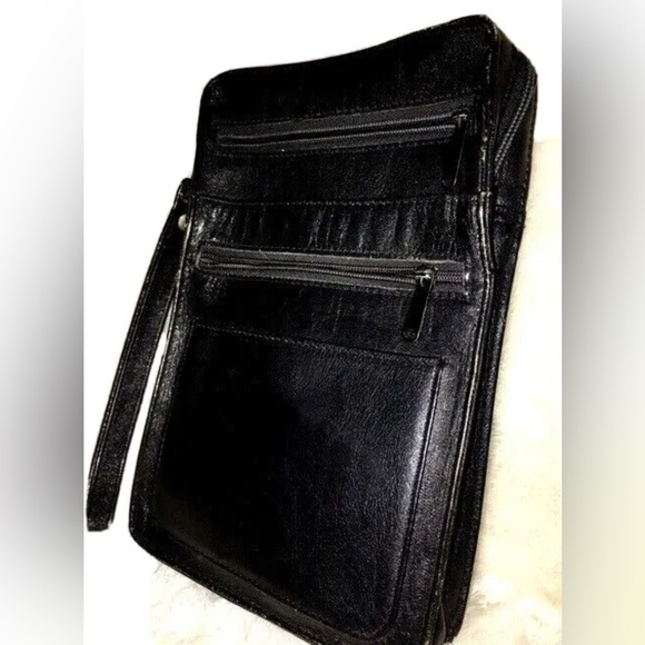 Travel Bag, Leather, Phone/Tablet, Wallet, Passport, Multicompartment, 5 x 8in - Picture 1 of 3